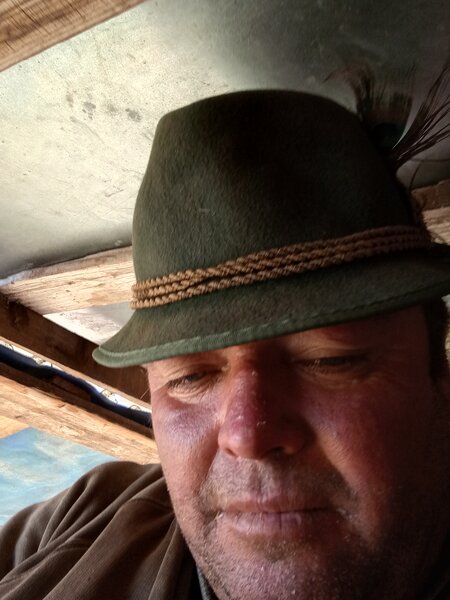 Caut o doamna frumoasa